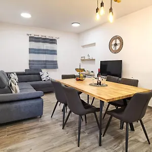  Apartament Nova