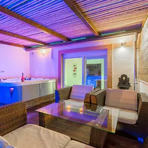 Apartman Alena Luxury With Jacuzzi, Split